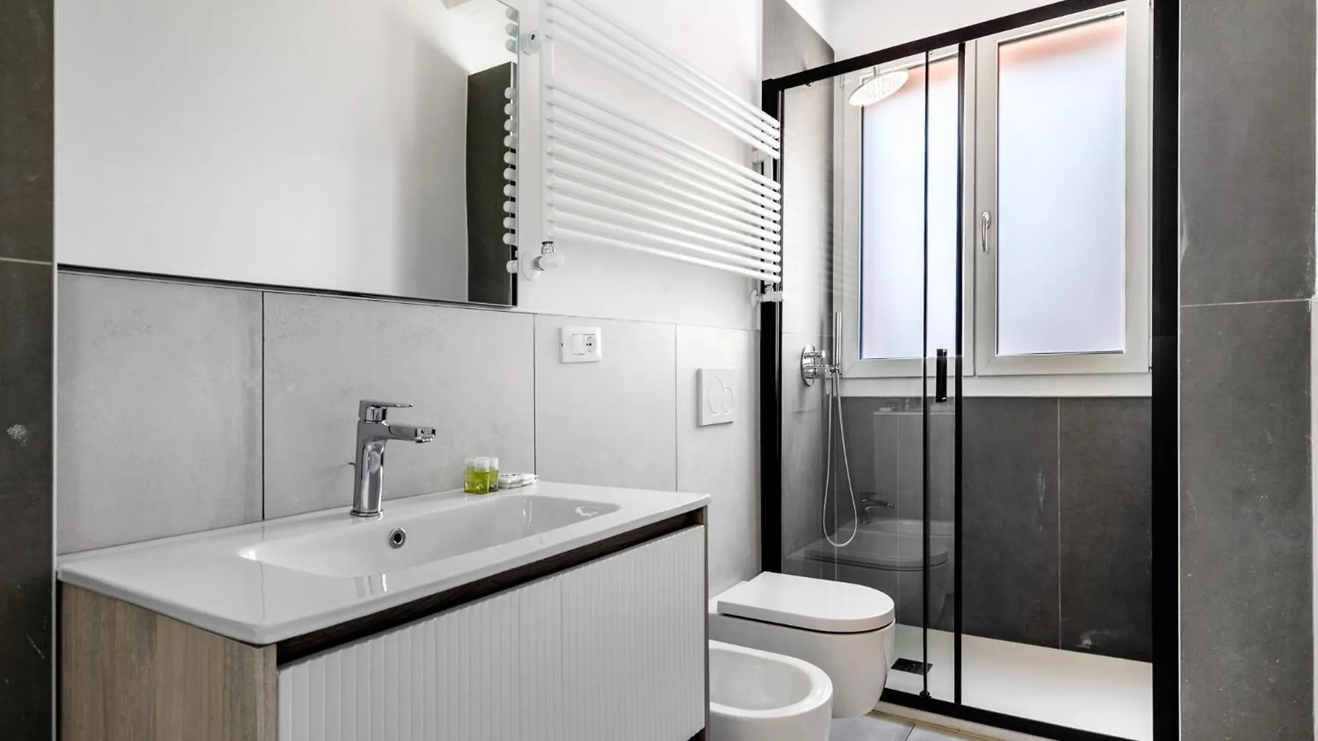 Apartment Le Dodici Porte - De Maria 7 By Bologna District